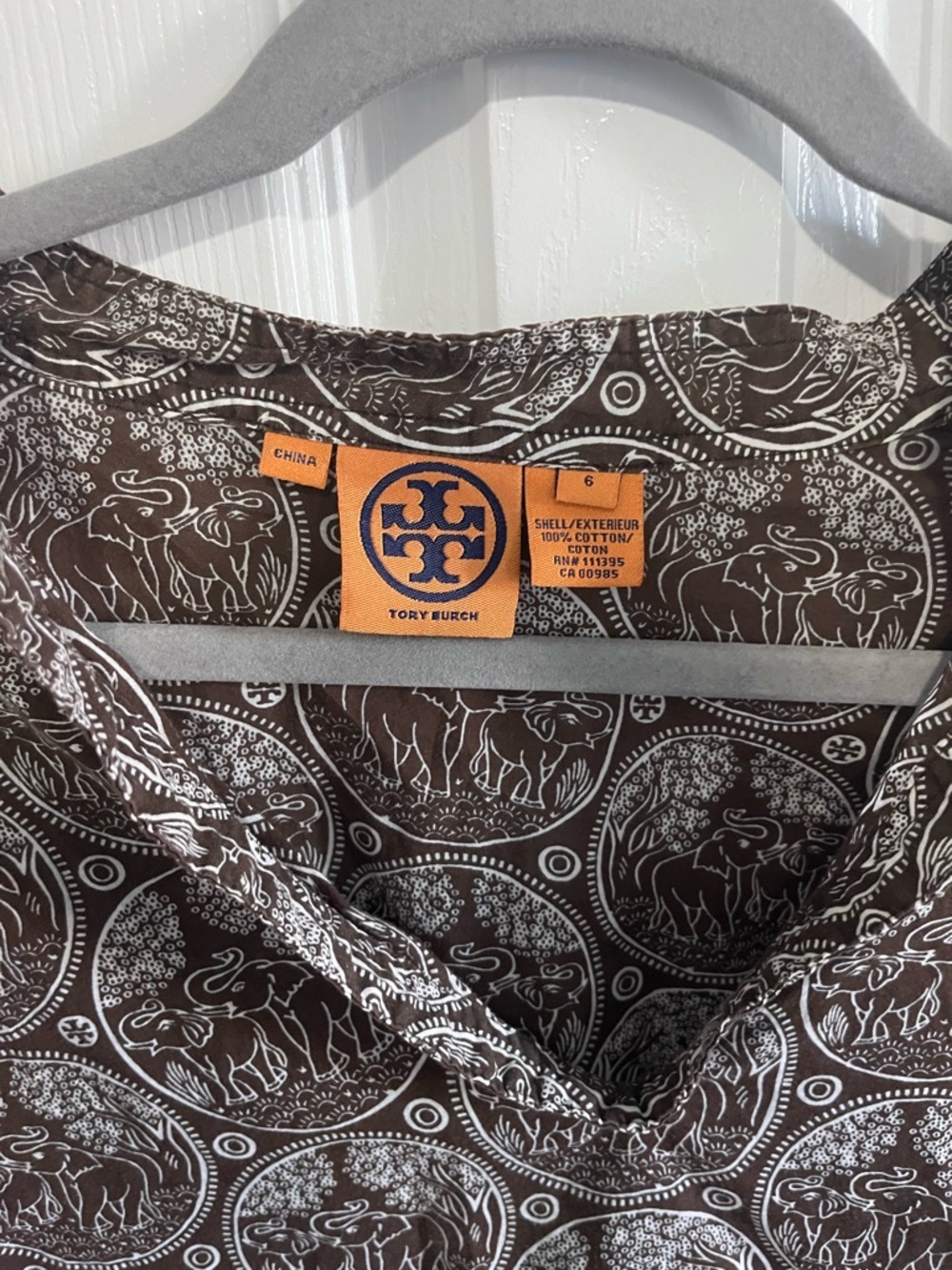 Tory Burch Brown Elephant Printed V-Neck Tunic Top Size 6 - Picture 4 of 4